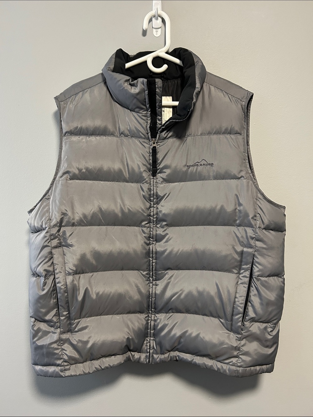 Eddie Bauer Men’s Goose Down Puffer Vest